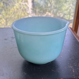 vintage Glasbake 20CJ mixing bowl in aqua blue